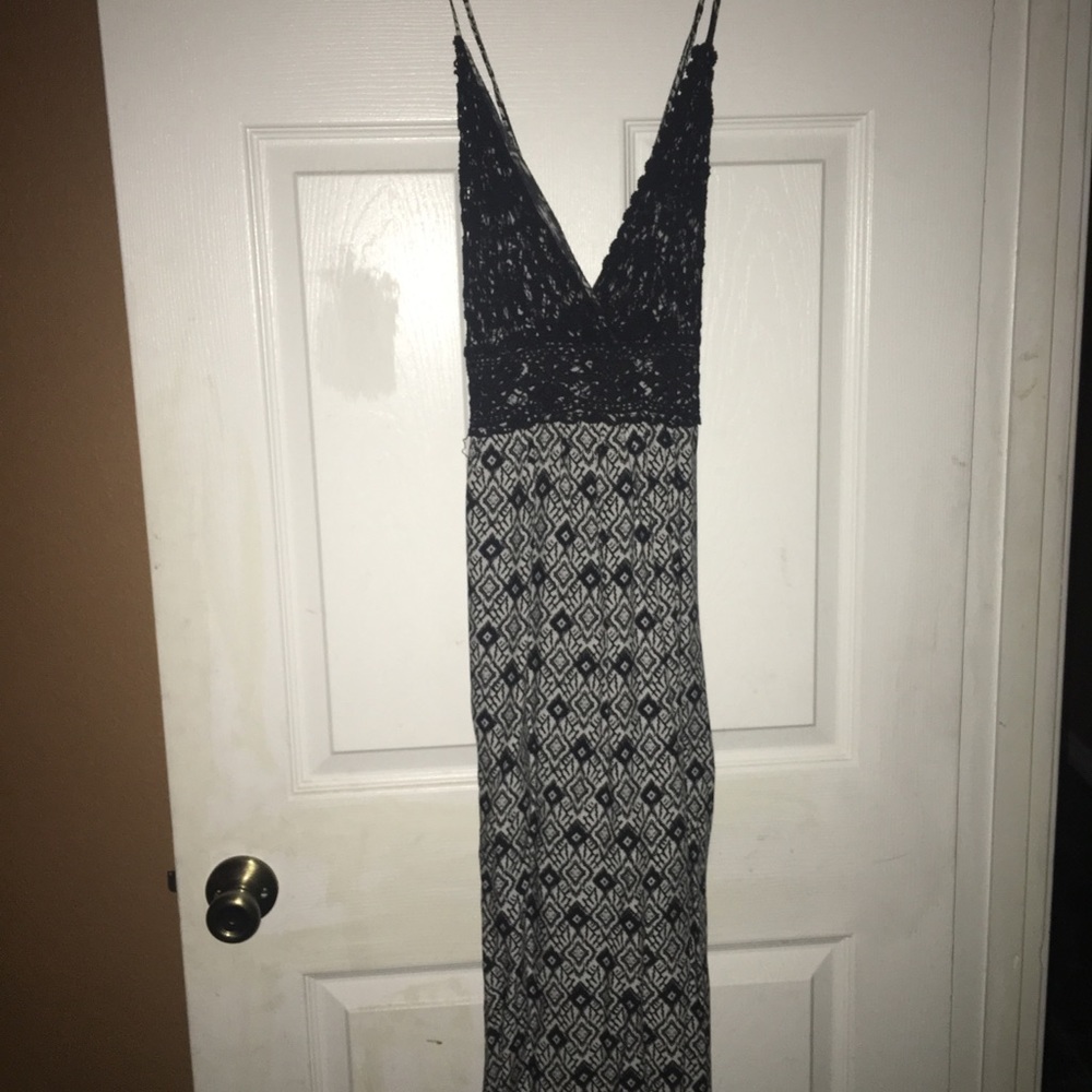 ~*NWOT*~ Very Cute Backless Summer Dress